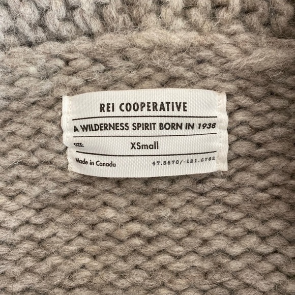 REI a wilderness spirit born 1938 limited addition 100% wool cowichan syle - Picture 11 of 12